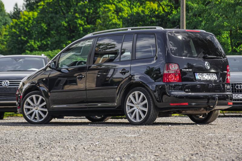 Volkswagen - Touran - pic3