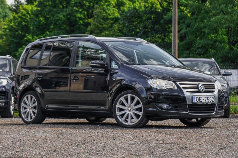 Volkswagen - Touran - pic2