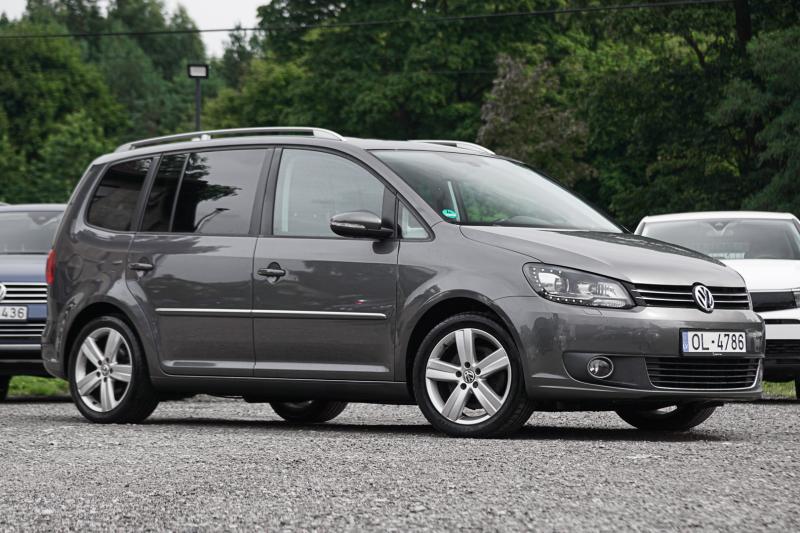 Volkswagen - Touran - pic2