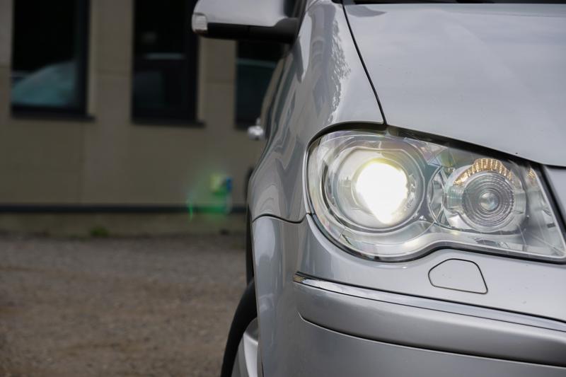 Volkswagen - Touran - pic5